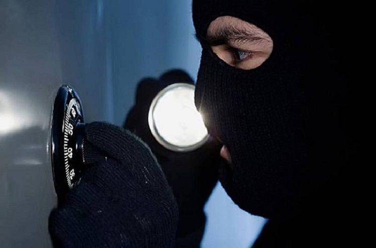 В Баку из офиса компании украли 40 тыс. манатов