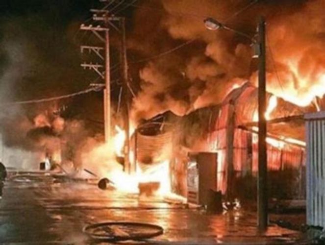 В Нью-Дели число жертв пожара на фабрике возросло до 43 человек - ОБНОВЛЕНО