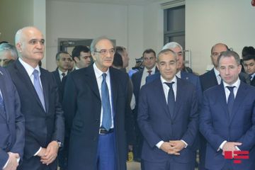 В Баку открылось предприятие по производству медицинских препаратов