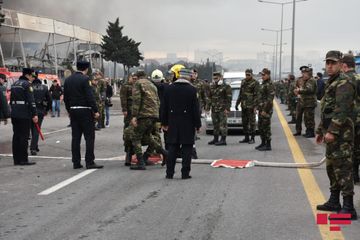 К тушению пожара в ТЦ EuroHome привлечены самолет и три вертолета  - ОБНОВЛЕНО-4-ФОТО-ВИДЕО