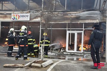 К тушению пожара в ТЦ EuroHome привлечены самолет и три вертолета  - ОБНОВЛЕНО-4-ФОТО-ВИДЕО