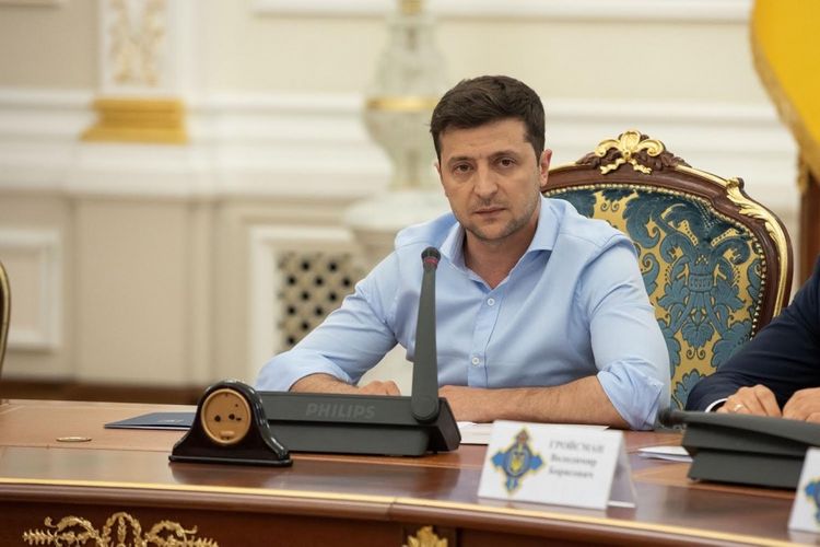 Зеленский призвал продлить санкционное давление ЕС на Россию