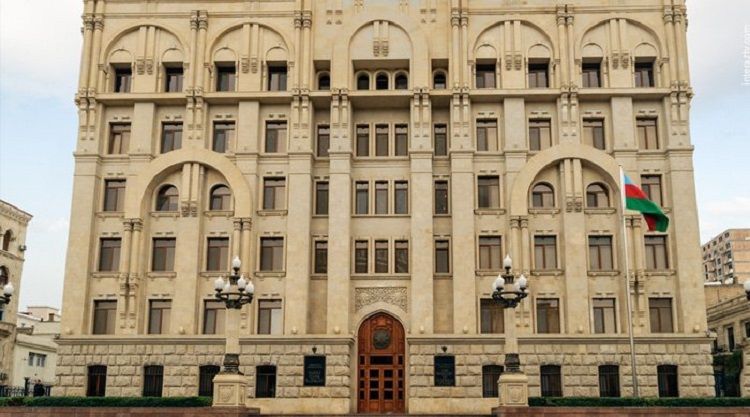 МВД распространило информацию в связи с гражданином, спустившимся на рельсы станции метро