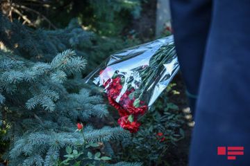 С уважением почитается память общенационального лидера Гейдара Алиева - ФОТО