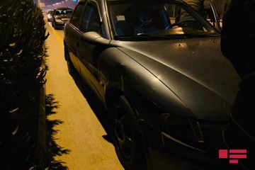 В Баку Lexus смял два автомобиля, есть раненый - ФОТО - ВИДЕО