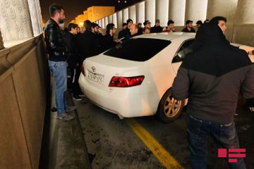 В тоннеле на проспекте Ататюрка в Баку произошло серьезное ДТП - ФОТО - ВИДЕО