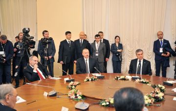 Президент Азербайджана принял участие в неформальной встрече глав государств СНГ в Санкт-Петербурге - ФОТО
