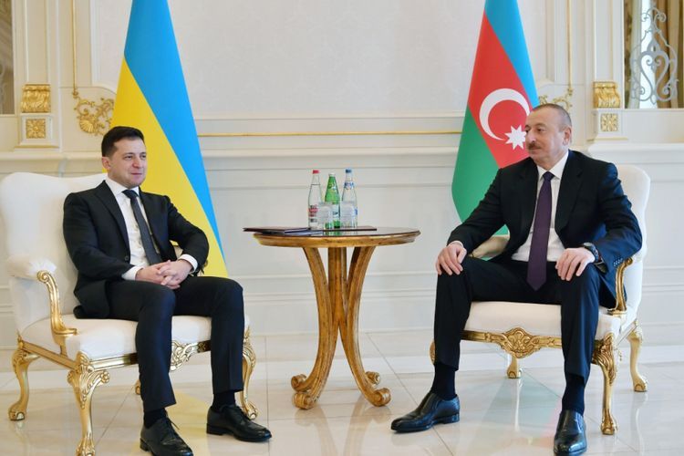 Владимир Зеленский поздравил президента Азербайджана 