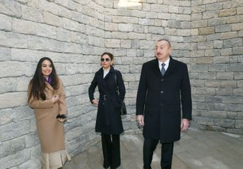 Президент Ильхам Алиев принял участие в открытии улицы центрального бульвара в «Баку Белый город» - ОБНОВЛЕНО