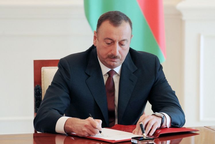 Фикрет Ахундов назначен послом Азербайджана в Нидерландах