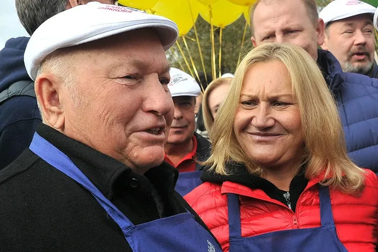 Жена Юрия Лужкова объявлена в розыск