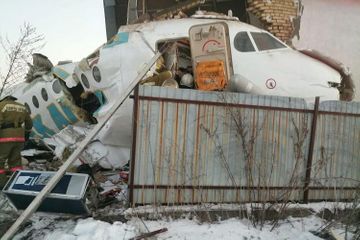 Число погибших в авиакатастрофе в Казахстане достигло 15-и - ОБНОВЛЕНО-1 - ФОТО