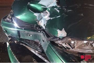 В Гяндже 2 человека пострадали в результате ДТП - ФОТО