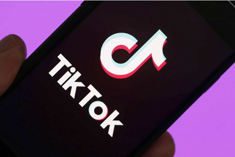 СМИ: американским военным запретили пользоваться TikTok