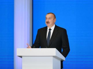 Президент Ильхам Алиев принял участие в церемонии по случаю 100-летия БГУ - ОБНОВЛЕНО-1 - ФОТО
