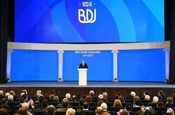 Президент Ильхам Алиев принял участие в церемонии по случаю 100-летия БГУ - ОБНОВЛЕНО-1 - ФОТО