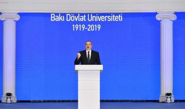 Президент Ильхам Алиев принял участие в церемонии по случаю 100-летия БГУ - ОБНОВЛЕНО-1 - ФОТО