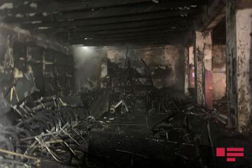 На рынке стройматериалов в Сабунчинском районе Баку произошел пожар - ФОТО