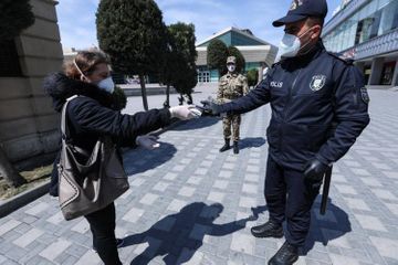 В Баку продолжаются мероприятия по борьбе с нарушителями карантинного режима – ВИДЕО 