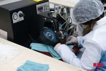 Производимые в Азербайджане медицинские маски поступят в продажу со следующей недели - ФОТО