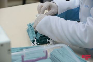 Производимые в Азербайджане медицинские маски поступят в продажу со следующей недели - ФОТО