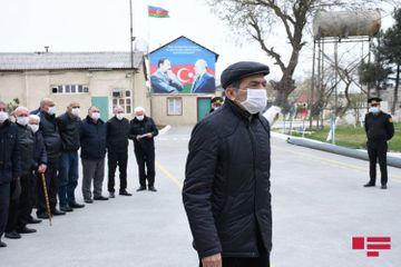 Из исправительного учреждения №10 освобождены 16 заключенных - ФОТОСЕССИЯ
