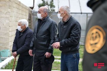 Из исправительного учреждения №10 освобождены 16 заключенных - ФОТОСЕССИЯ