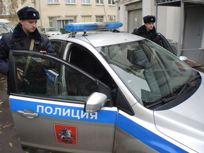В Москве в квартире нашли тела сына именитого хирурга и девушки