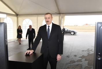Президент Ильхам Алиев принял участие в открытии магистрального газопровода, проведенного в Сумгайыт - ОБНОВЛЕНО