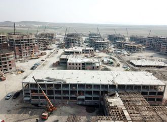 Президент ознакомился с ходом строительных работ в кварталах, состоящих из жилых зданий для 3042 семей вынужденных переселенцев - ОБНОВЛЕНО