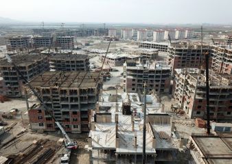 Президент ознакомился с ходом строительных работ в кварталах, состоящих из жилых зданий для 3042 семей вынужденных переселенцев - ОБНОВЛЕНО