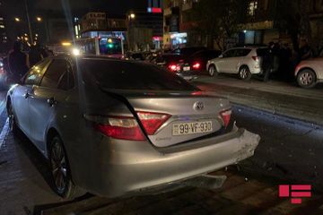 В Баку произошло цепное ДТП - ФОТО