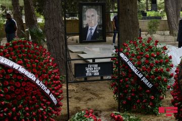 Фаттах Гейдаров похоронен в I Аллее почетного захоронения - ОБНОВЛЕНО