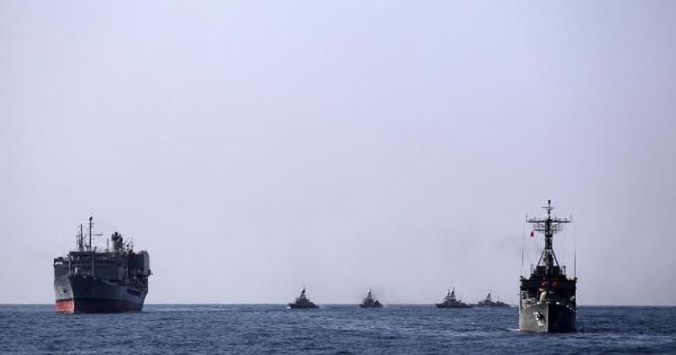 США задержали иранское судно с сырьем, применяемым для лечения COVID-19
