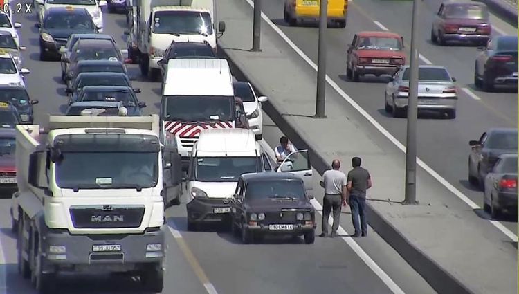 В Баку на проспекте Буниятова за день произошло 5 ДТП