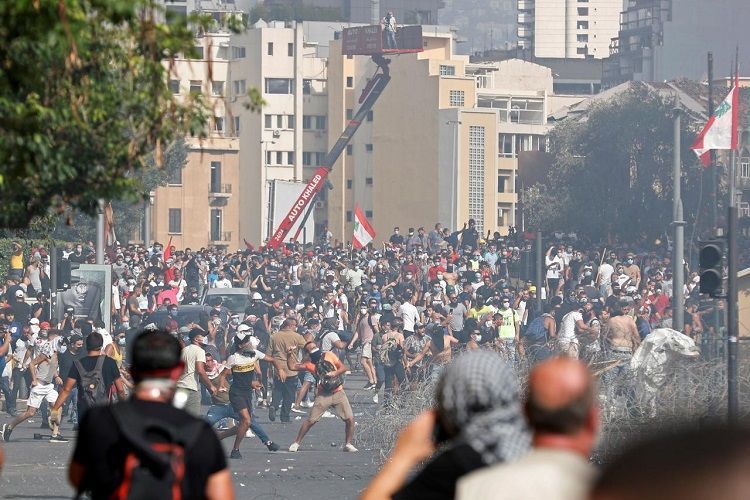 Число пострадавших в ходе протестов в Бейруте выросло до 728 - ОБНОВЛЕНО-3