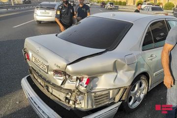 В Баку произошла цепная авария с участием 5-6 автомобилей – ФОТО - ВИДЕО