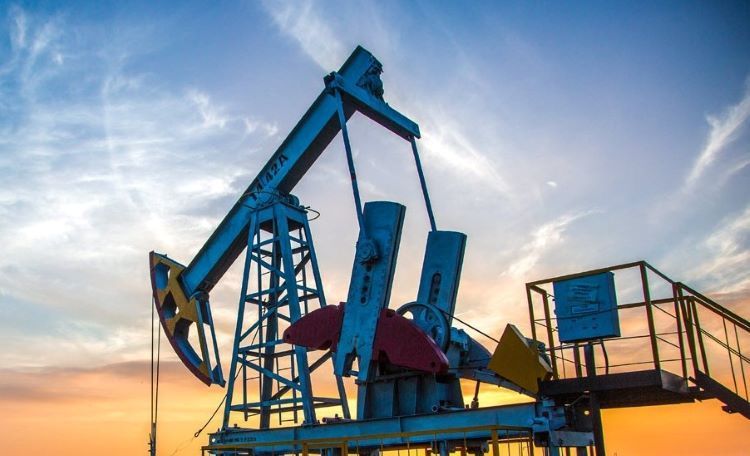 Азербайджанская нефть незначительно подешевела
