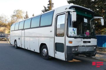 В Сумгайыте легковой автомобиль столкнулся с автобусом, есть погибший - ФОТО