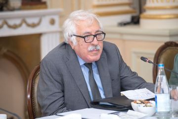 Состоялась встреча с группой известных деятелей культуры и искусства 