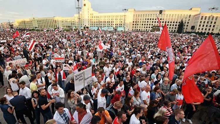 Члена КС Беларуси арестовали на десять суток за незаконную акцию