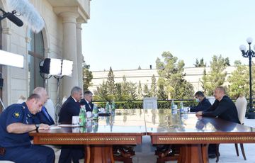 Президент Ильхам Алиев принял делегацию во главе с министром обороны РФ - ОБНОВЛЕНО