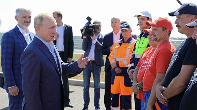 Украина выразила протест из-за визита Путина в Крым
