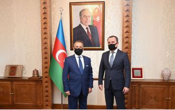 Джейхун Байрамов встретился с новоназначенным послом Греции в Азербайджане - ФОТО