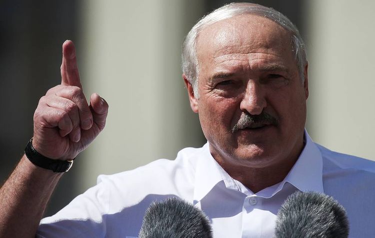 Лукашенко обещает жесткий ответ белорусской стороны на введение санкционных мер