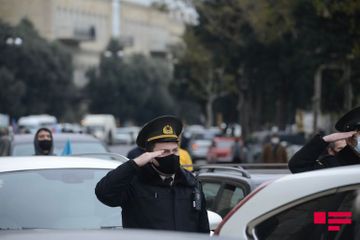 В Азербайджане минутой молчания почтили память шехидов Отечественной войны