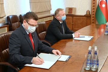 Джейхун Байрамов принял посла Беларуси