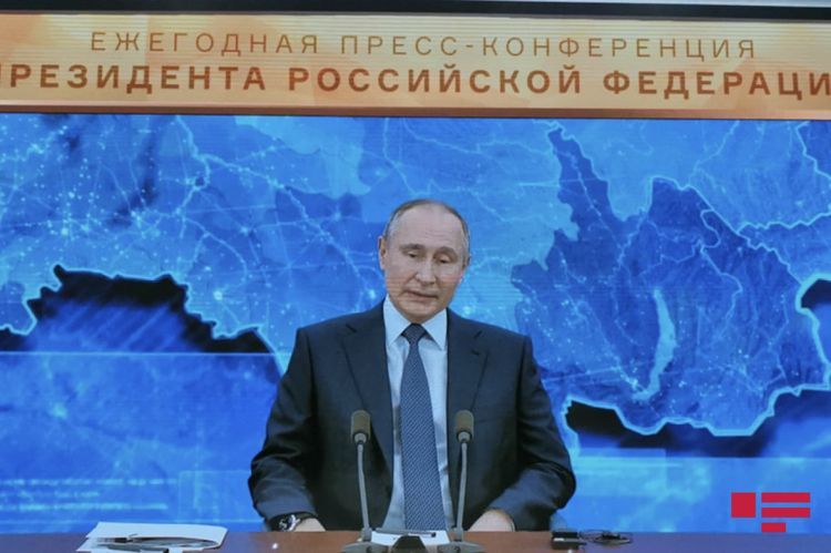 Путин заявил, что пока не привит от коронавируса
