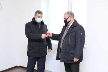 В Азербайджане еще 5 политическим партиям предоставлены офисы
