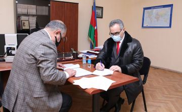 В Азербайджане еще 4  политическим партиям предоставлены офисы
